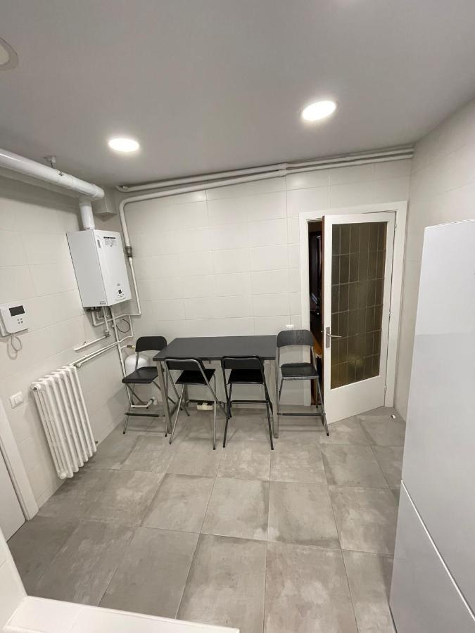 Nuevo Balmes Habitaciones Barcelona Exterior foto